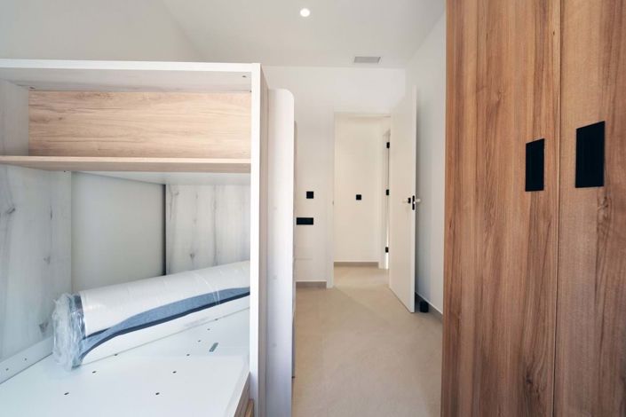 Image No.38-4 Bed Villa for sale