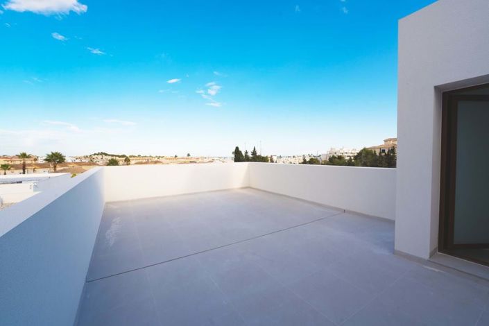 Image No.47-4 Bed Villa for sale