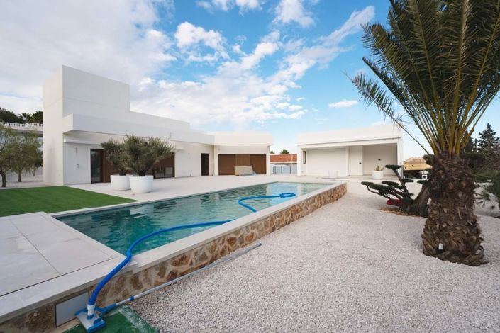 Image No.52-4 Bed Villa for sale