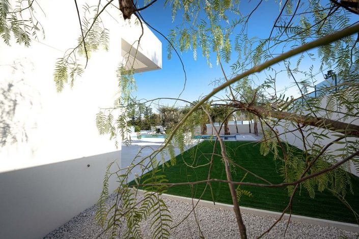 Image No.55-4 Bed Villa for sale