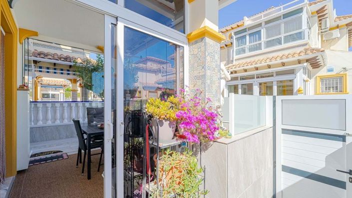 Image No.10-2 Bed Townhouse for sale