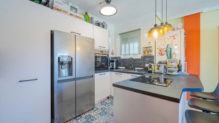 Image No.21-2 Bed Townhouse for sale