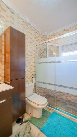 Image No.37-2 Bed Townhouse for sale