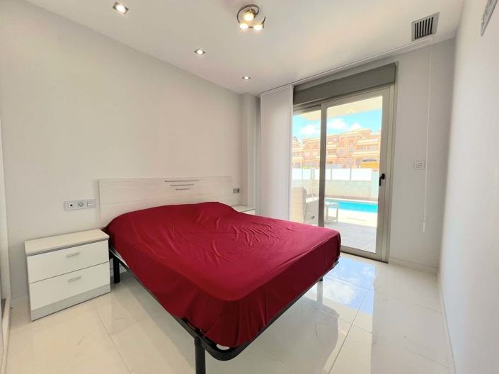 Image No.17-4 Bed Villa for sale