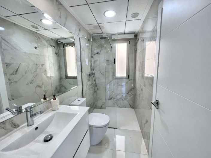 Image No.24-4 Bed Villa for sale