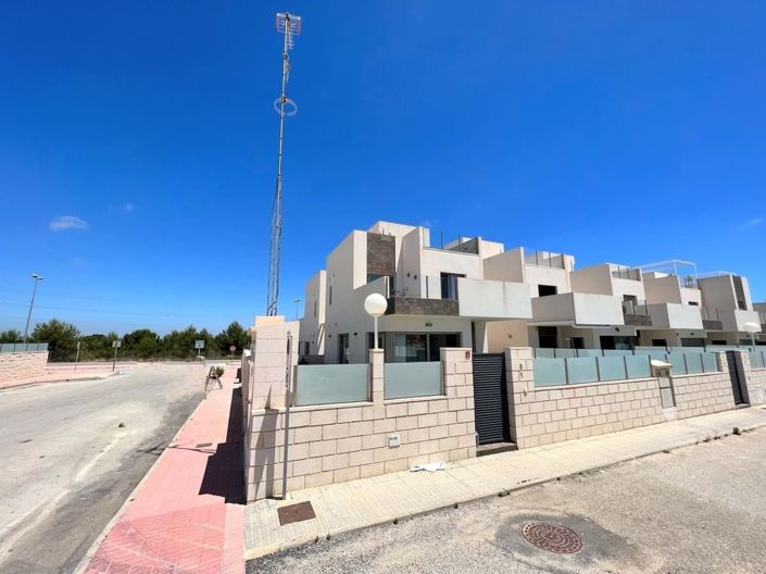 Image No.28-4 Bed Villa for sale