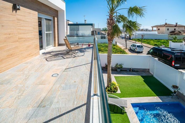 Image No.24-3 Bed Villa for sale