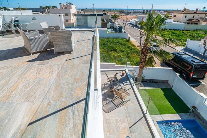 Image No.29-3 Bed Villa for sale