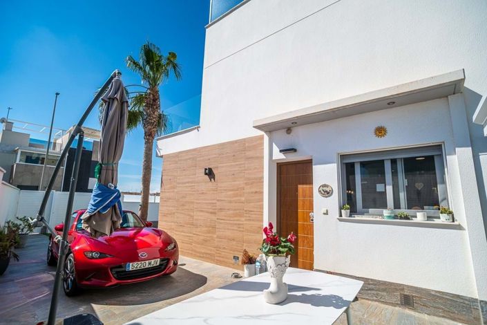 Image No.35-3 Bed Villa for sale