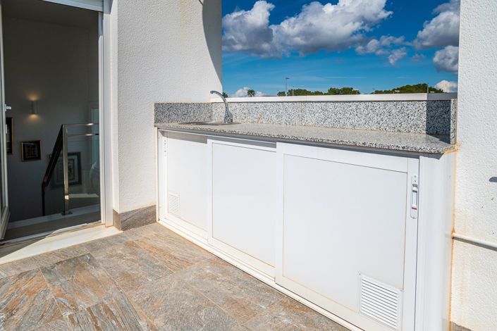 Image No.36-3 Bed Villa for sale