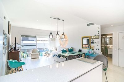 1447-661483-78d1f4f8b6655591b02d22fabb36a692d