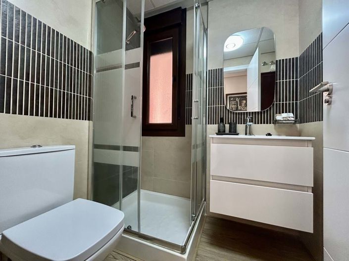 Image No.18-3 Bed Apartment for sale