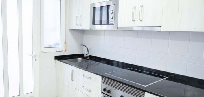 Image No.20-4 Bed Townhouse for sale