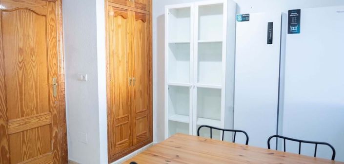 Image No.28-4 Bed Townhouse for sale