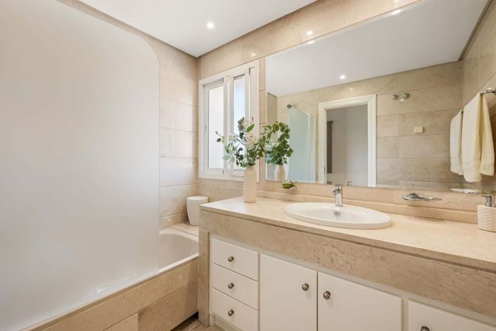 Image No.10-2 Bed Penthouse for sale