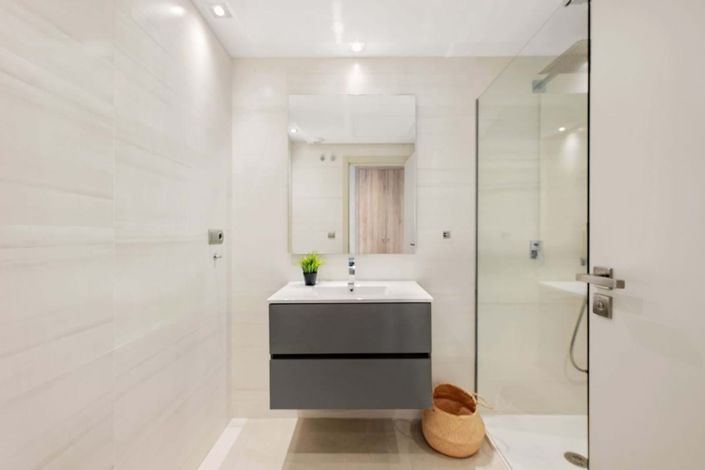 Image No.13-2 Bed Apartment for sale