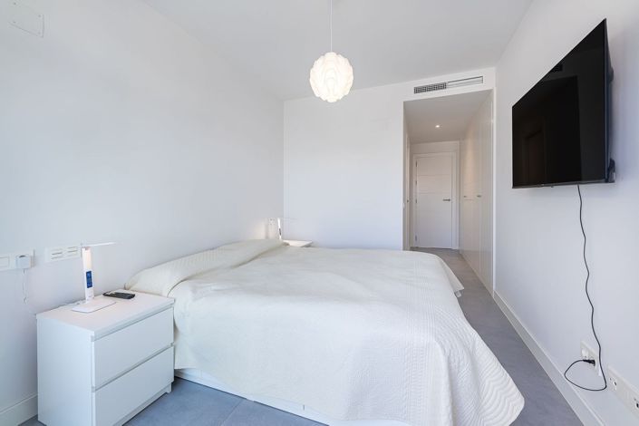 Image No.15-3 Bed Apartment for sale