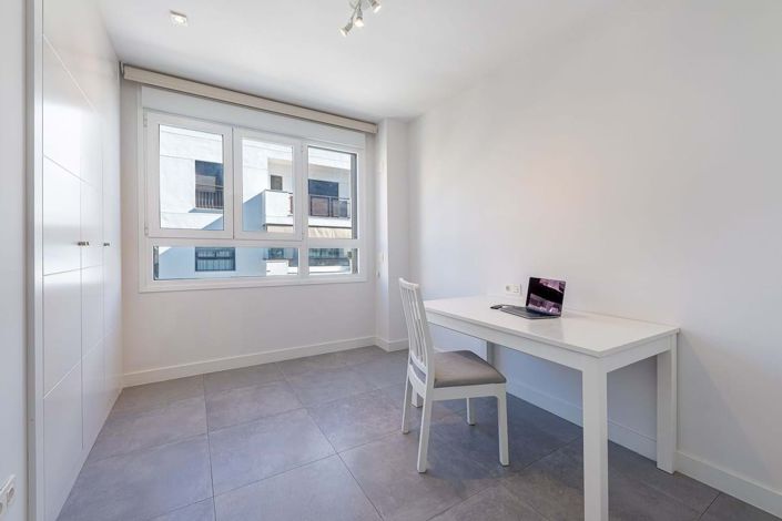 Image No.19-3 Bed Apartment for sale