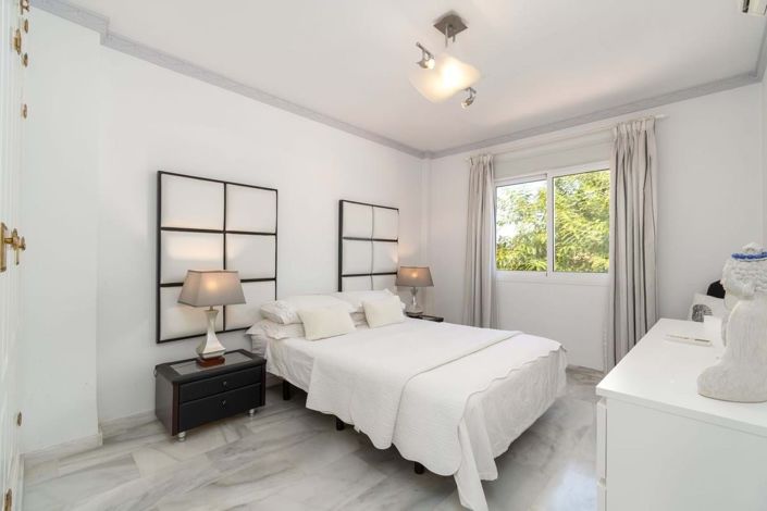 Image No.20-4 Bed Villa for sale