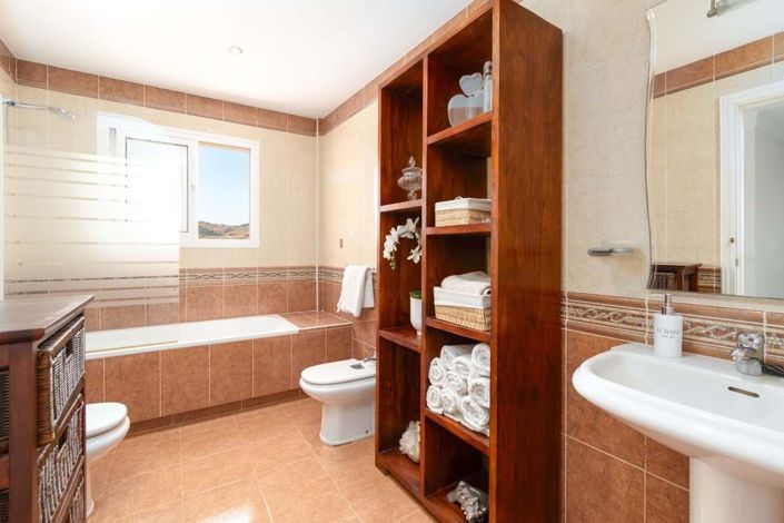 Image No.21-4 Bed Villa for sale