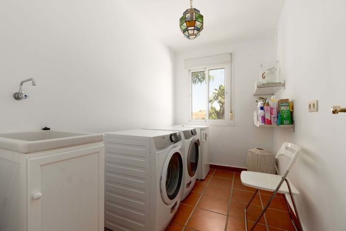 Image No.26-4 Bed Villa for sale