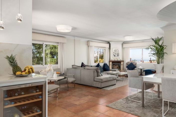 Image No.4-4 Bed Villa for sale