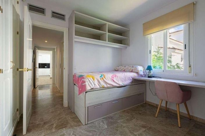 Image No.33-3 Bed Apartment for sale