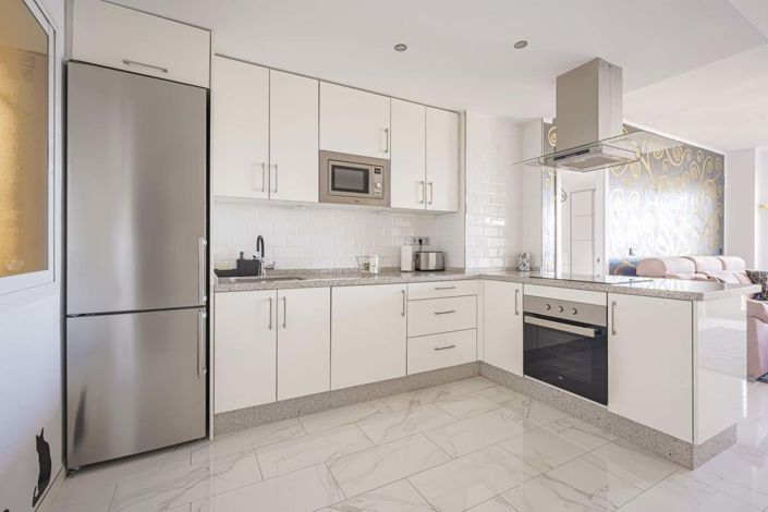 Image No.8-2 Bed Apartment for sale