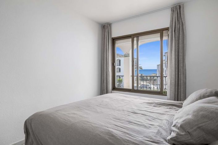 Image No.12-2 Bed Apartment for sale