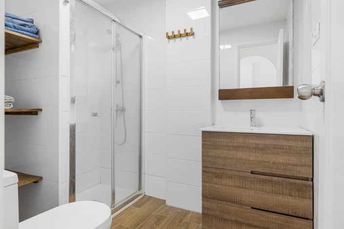 Image No.13-2 Bed Apartment for sale