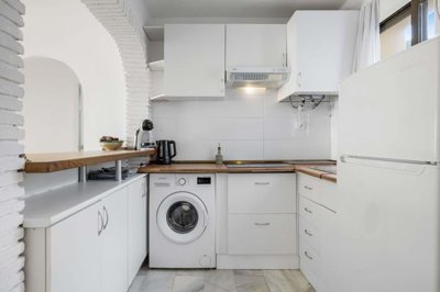 1447-661495-78d1f4f8b6655591b02d22fabb36a692d