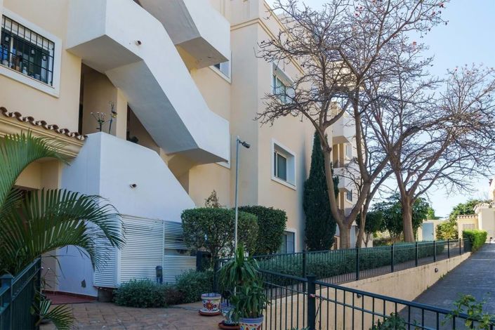 Image No.25-2 Bed Apartment for sale