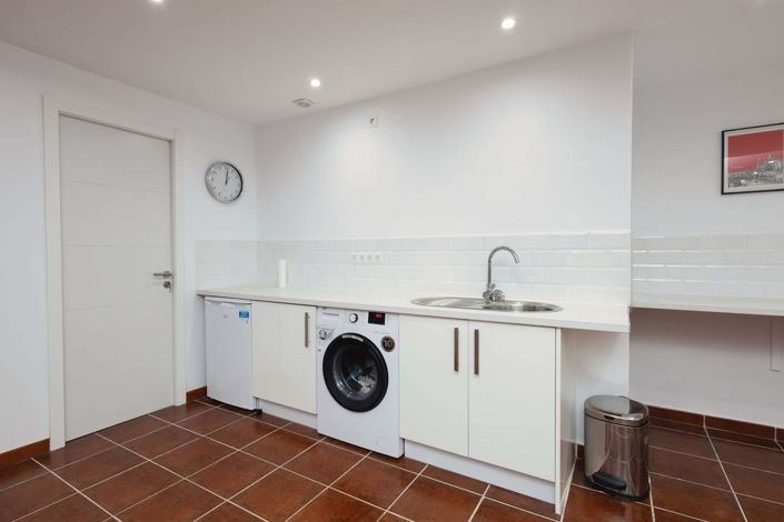 Image No.28-4 Bed Townhouse for sale