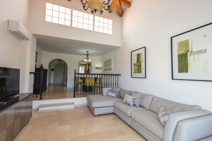 Image No.6-4 Bed Townhouse for sale