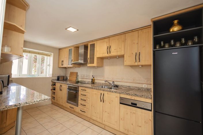 Image No.7-4 Bed Townhouse for sale