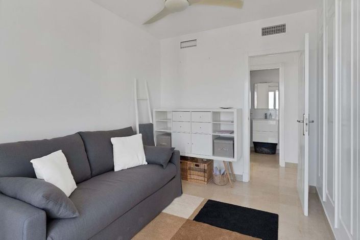 Image No.20-2 Bed Penthouse for sale