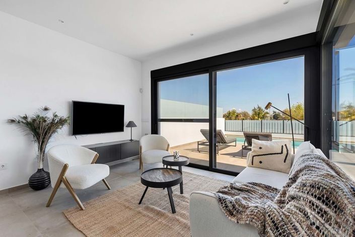 Image No.17-3 Bed Villa for sale