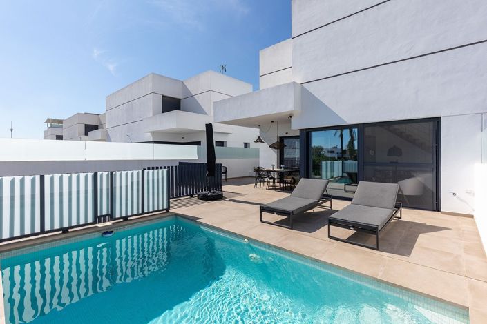 Image No.2-3 Bed Villa for sale