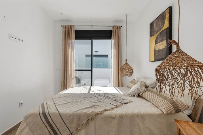 Image No.27-3 Bed Villa for sale