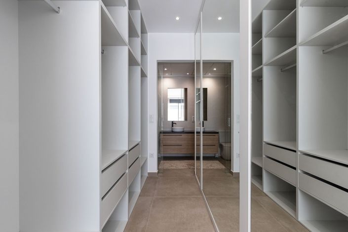 Image No.30-3 Bed Villa for sale