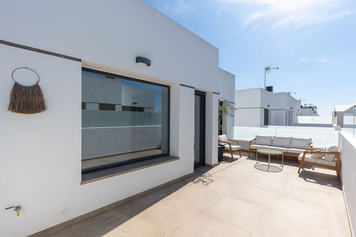 Image No.39-3 Bed Villa for sale