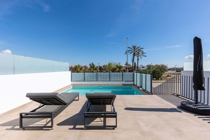 Image No.4-3 Bed Villa for sale