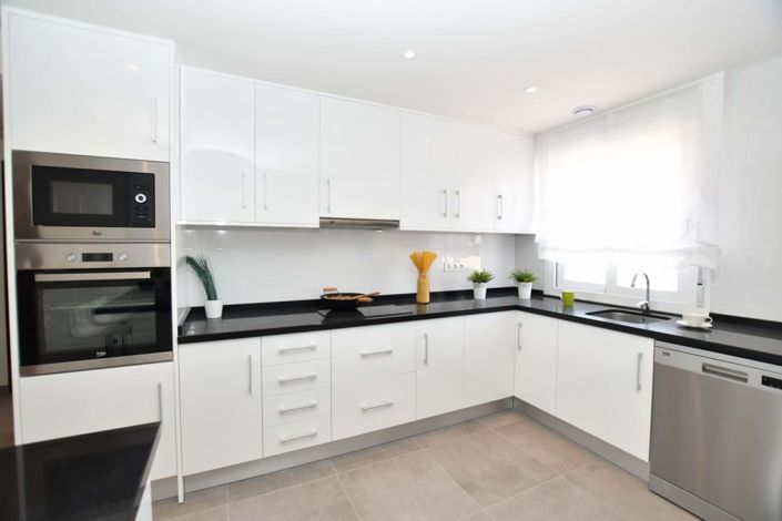 Image No.10-2 Bed Bungalow for sale