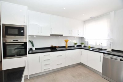 1447-661616-78d1f4f8b6655591b02d22fabb36a692d