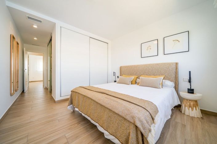 Image No.7-2 Bed Apartment for sale