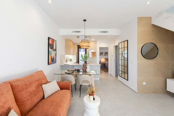 Image No.2-3 Bed Semi-Detached for sale