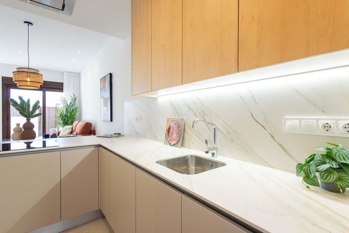 Image No.21-3 Bed Semi-Detached for sale