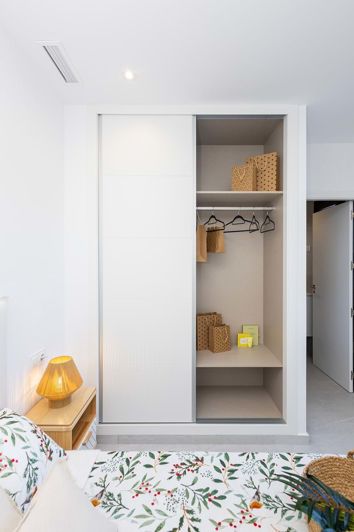 Image No.42-3 Bed Semi-Detached for sale