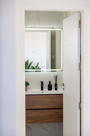 Image No.53-3 Bed Semi-Detached for sale