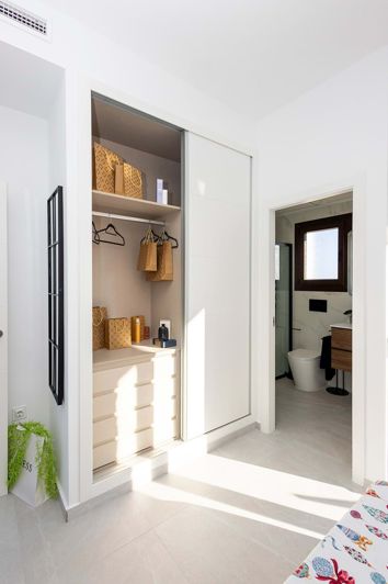 Image No.56-3 Bed Semi-Detached for sale